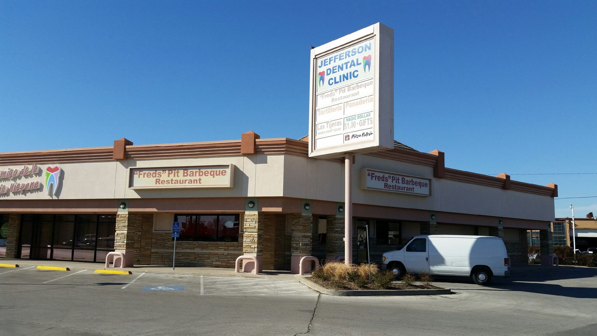 808-822 E Irving Blvd, Irving, TX for sale Building Photo- Image 1 of 1