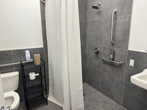 456-488 Hempstead Tpke, West Hempstead, NY for lease Building Photo- Image 2 of 11