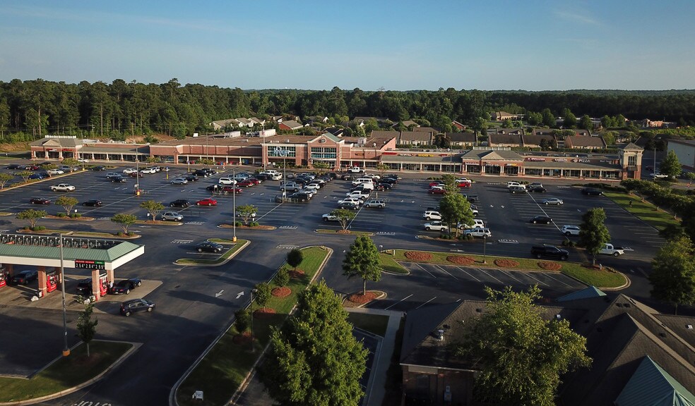 5966 Zebulon Rd, Macon, GA 31210 Plantation Centre