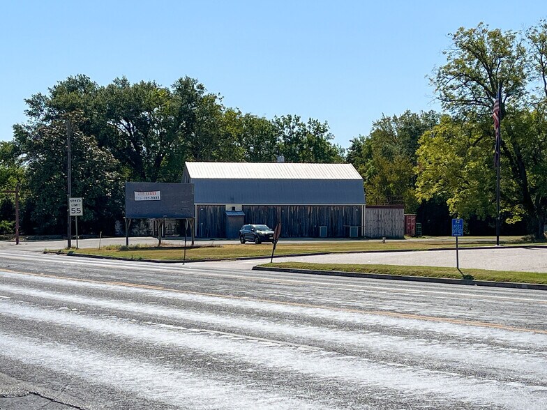 6708 State Highway 31 E, Murchison, TX 75778