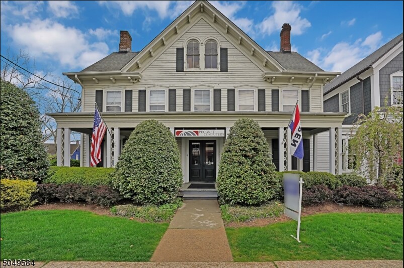 4 E Main St, Mendham, NJ 07945