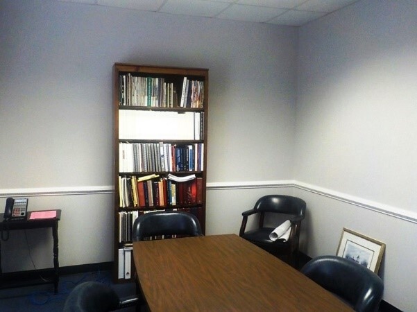 125 Plantation Centre Dr S, Macon-Bibb, GA for lease - Building Photo - Image 3 of 8