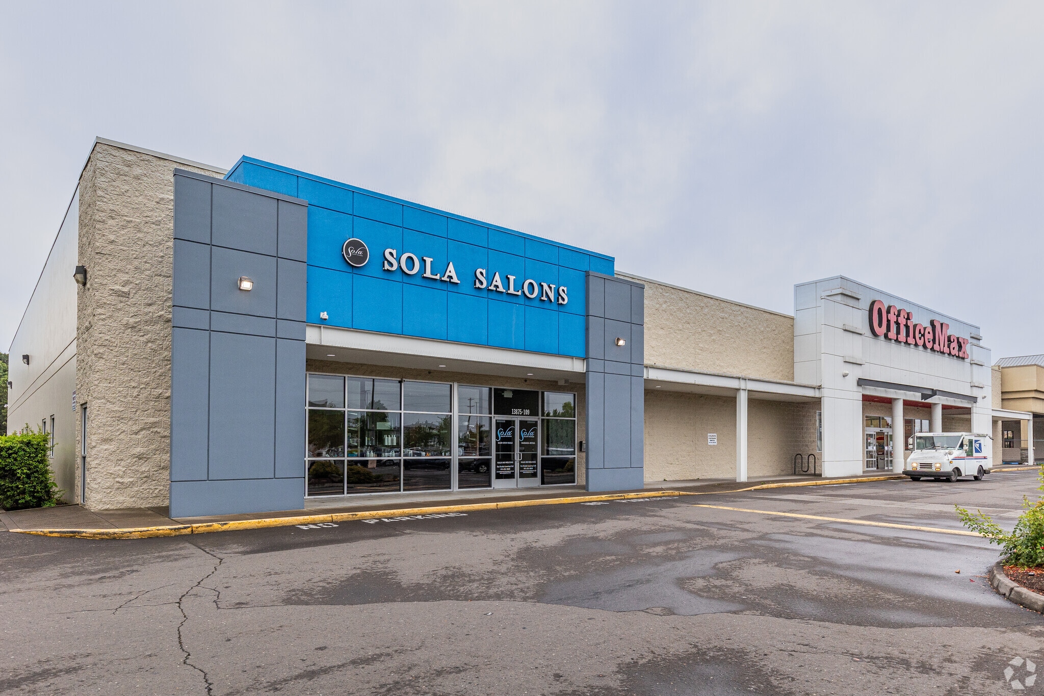 13875 SE Mill Plain Blvd, Vancouver, WA for lease Primary Photo- Image 1 of 5