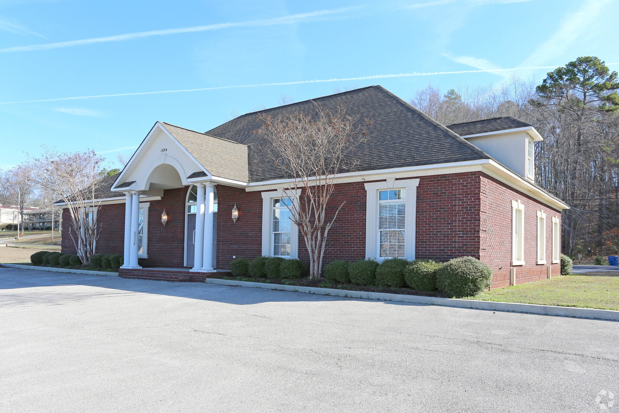 1654 Pelham Rd S, Jacksonville, AL for sale Primary Photo- Image 1 of 1