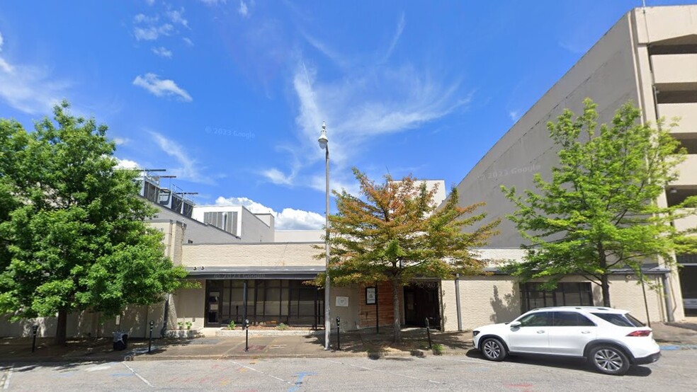 150 Lee St, Montgomery, AL for lease - Primary Photo - Image 1 of 3