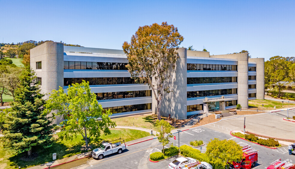 1900 Alameda De Las Pulgas, San Mateo, CA for lease - Primary Photo - Image 1 of 13