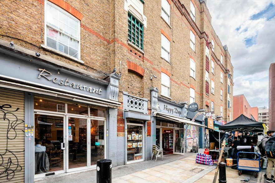 44-46 Goulston St, London for lease - Building Photo - Image 3 of 17