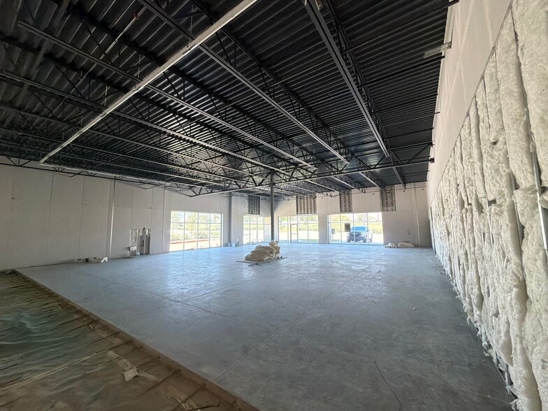 26912 E University Dr, Aubrey, TX for lease - Building Photo - Image 2 of 4