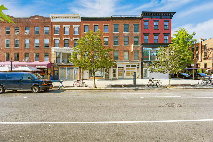 65 Lafayette Ave, Brooklyn, NY for lease - Building Photo - Image 3 of 4