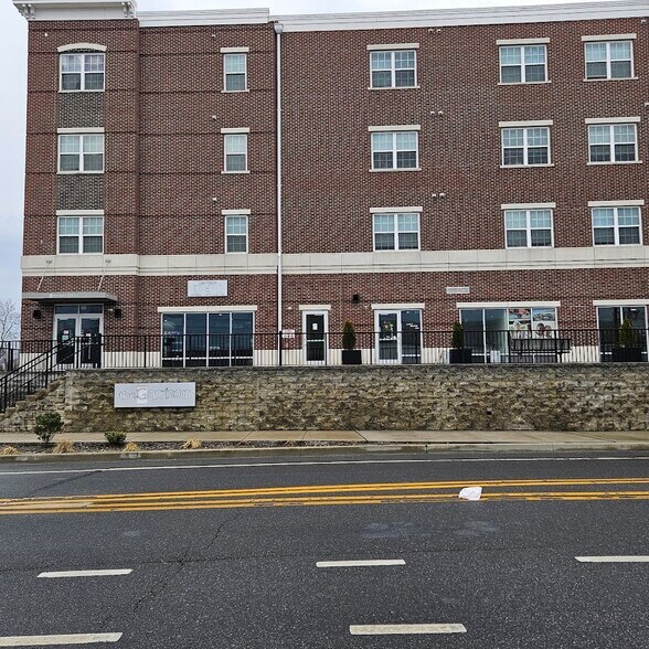 505 W 7th St, New Castle, DE for sale - Building Photo - Image 1 of 1