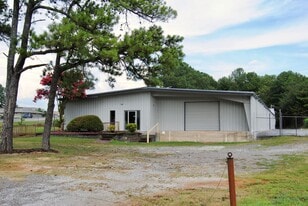 835 Mcentire Ln, Decatur AL - Warehouse