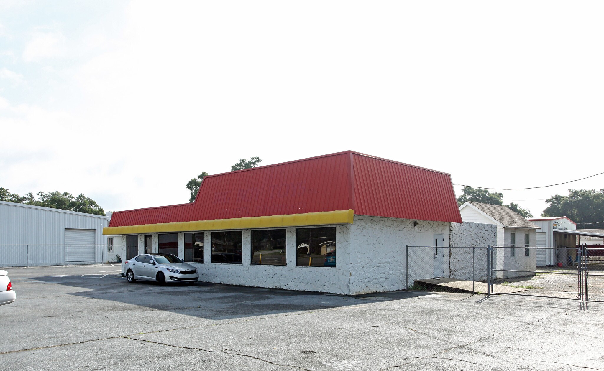 604 New Warrington Rd, Pensacola, FL for sale Primary Photo- Image 1 of 1