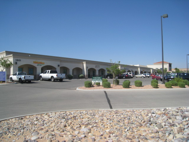 1301 Bertha Howe Ave, Mesquite, NV for sale - Primary Photo - Image 1 of 1