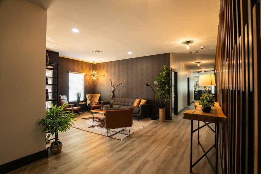 26715B Decker Prairie Rosehl Rd, Magnolia, TX for sale - Lobby - Image 2 of 21