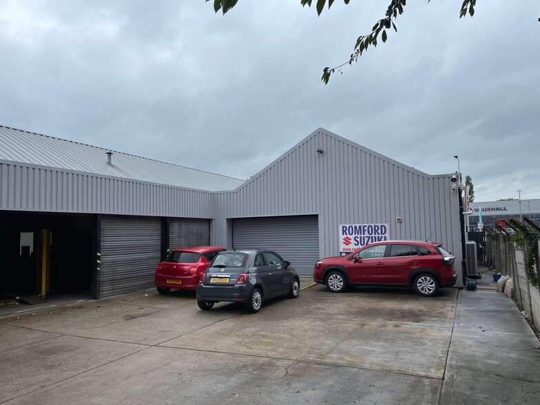 161 London Rd, Romford for sale - Building Photo - Image 2 of 4