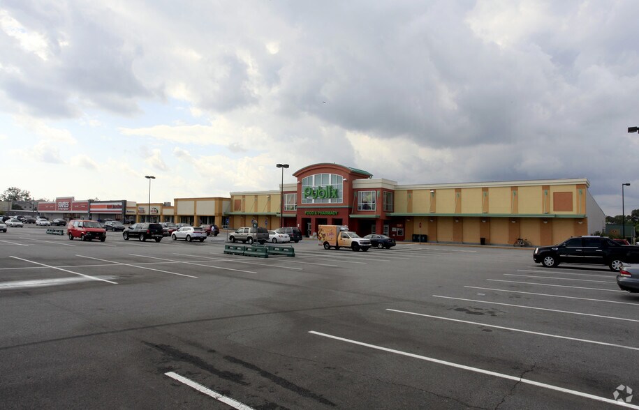 11601-11701 Abercorn St, Savannah, GA for sale - Primary Photo - Image 1 of 1
