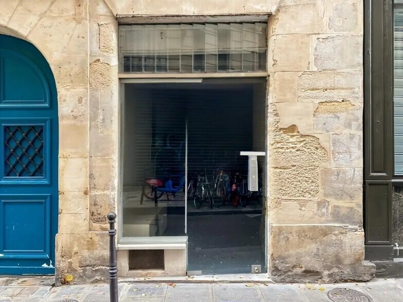 Retail in Paris for lease - Building Photo - Image 2 of 4