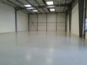 Local d'activités 860 m²