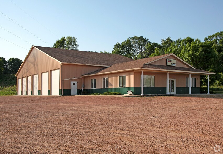 1480 W 3rd Ave W, Shakopee, MN for sale - Primary Photo - Image 1 of 1