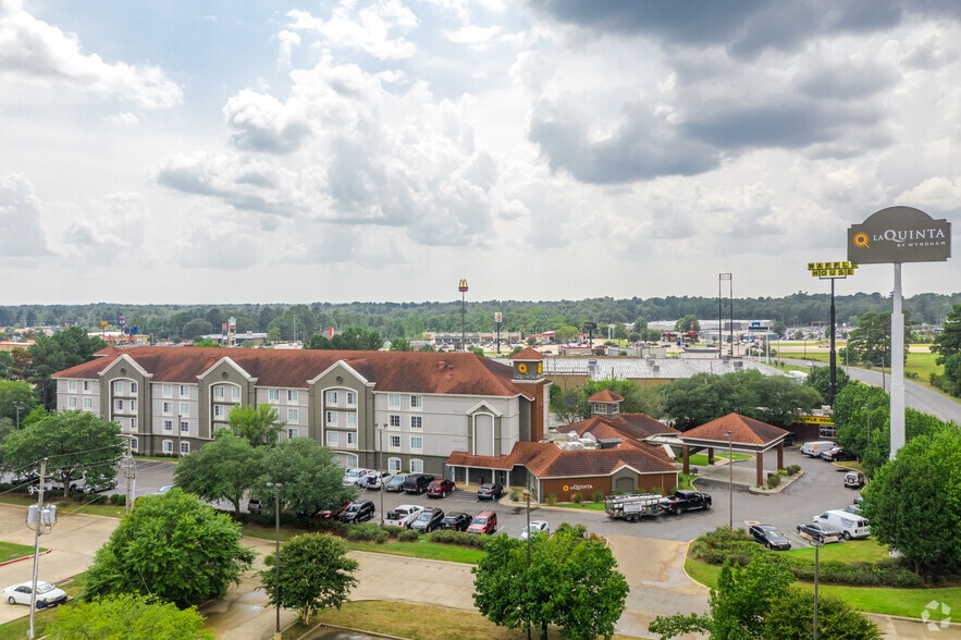 6700 Financial Cir, Shreveport, LA for sale - Aerial - Image 3 of 3