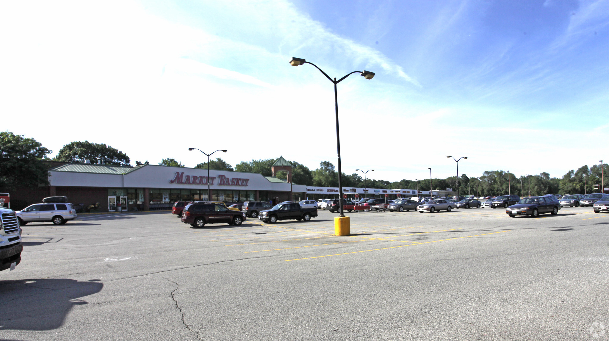 225 Lincoln Ave, Haverhill, MA 01830 - Rivers Edge Plaza | LoopNet