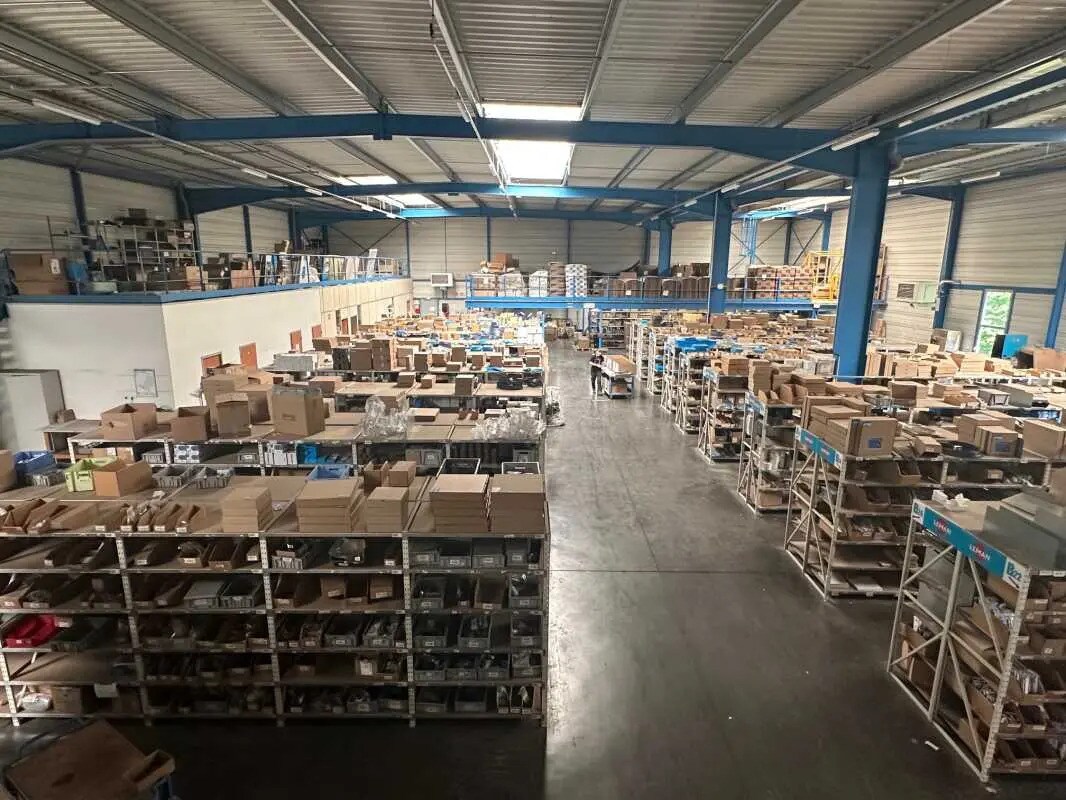 Flex in Saint-Clair-de-la-Tour for sale Building Photo- Image 1 of 13