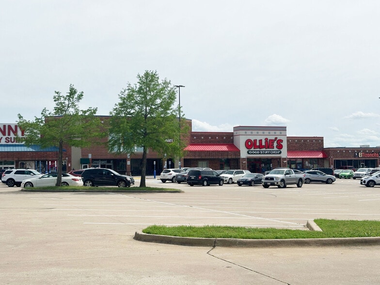 3628-3636 Frankford Rd, Dallas, TX for lease - Building Photo - Image 3 of 10