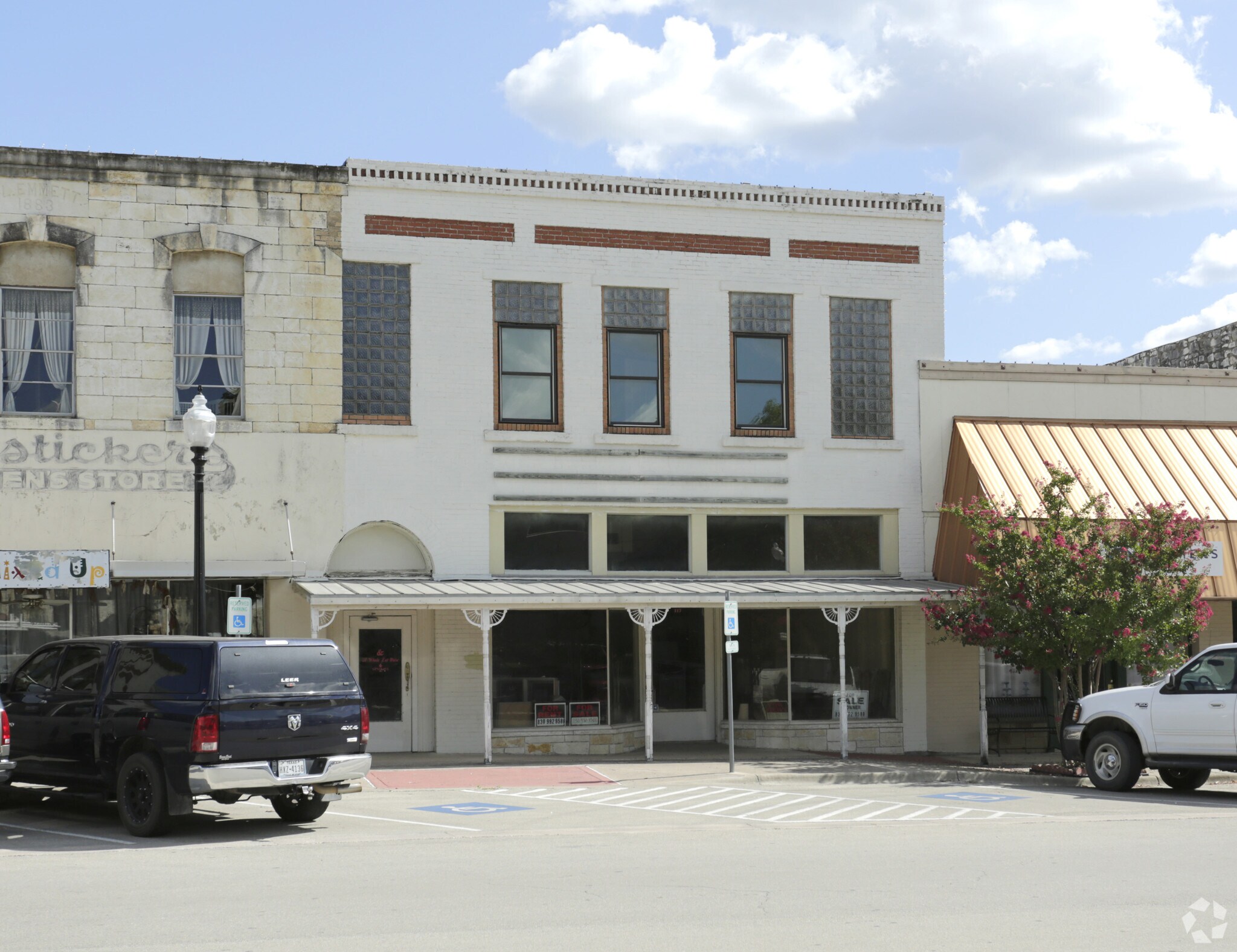 117 E Jackson St, Burnet, TX for sale Primary Photo- Image 1 of 1