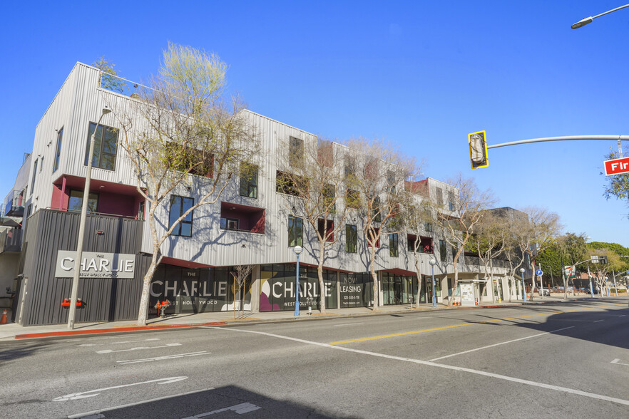 7617 Santa Monica Blvd, West Hollywood, CA for lease - Building Photo - Image 1 of 17