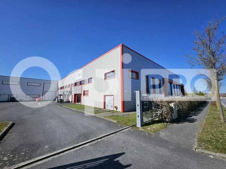 Flex in Reims for lease - Building Photo - Image 1 of 12