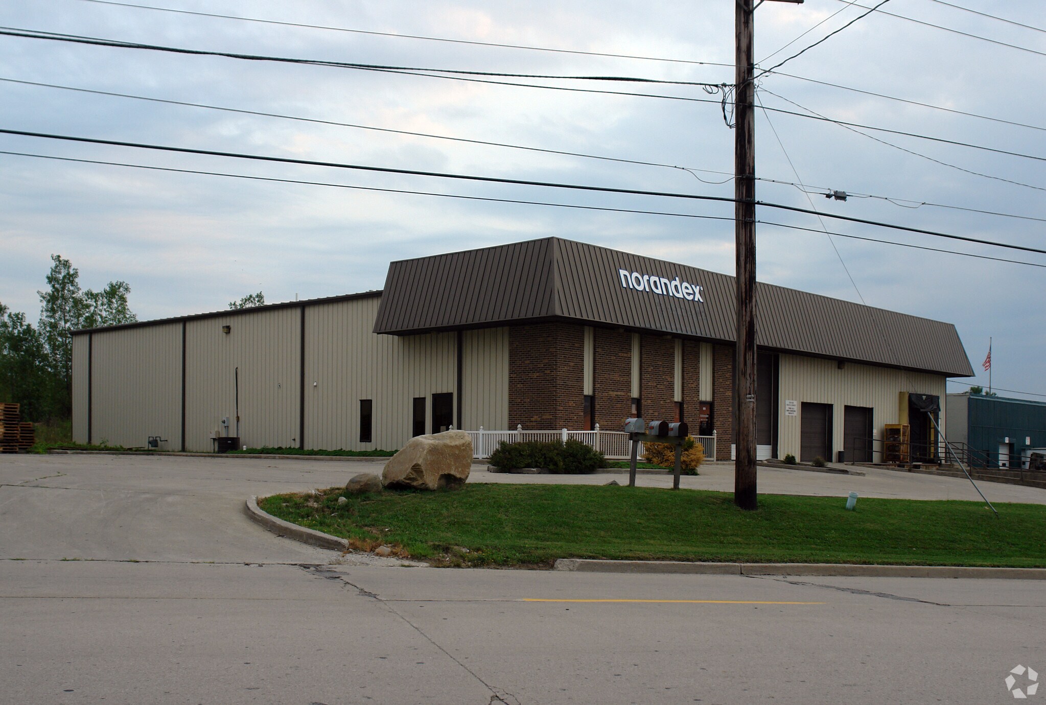 717 Ley Rd, Fort Wayne, IN for sale Primary Photo- Image 1 of 1