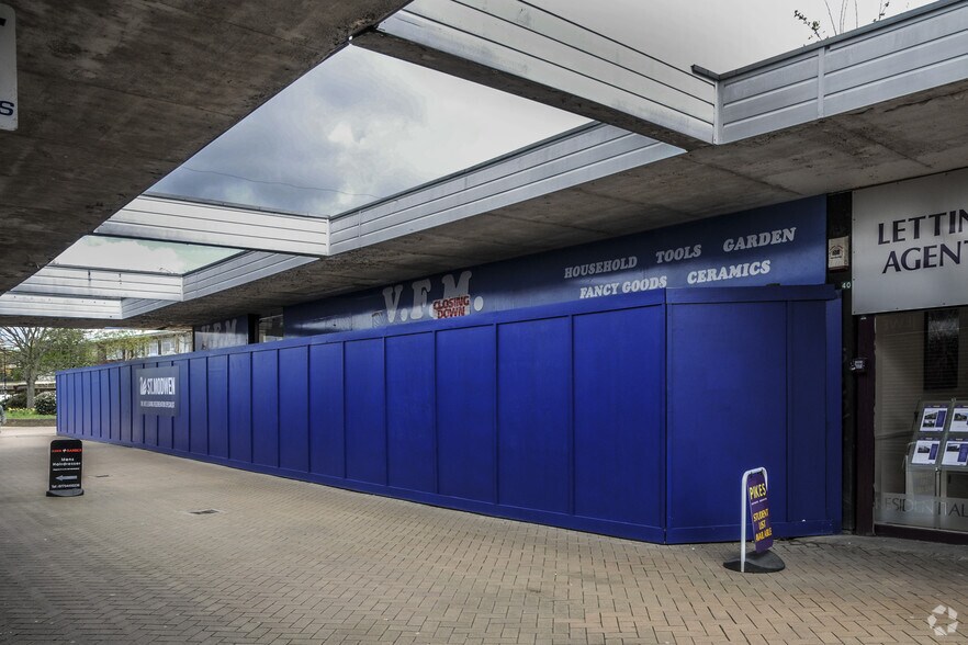 1-5 The Arcade, Hatfield for sale - Building Photo - Image 1 of 1