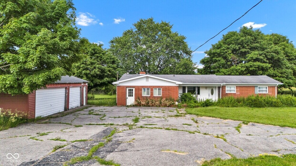 N US Highway 52 Frontage portfolio of 2 properties for sale on LoopNet.com - Building Photo - Image 3 of 7