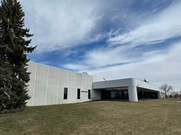 1000 Park Rd, Chanhassen, MN for lease - Building Photo - Image 3 of 7