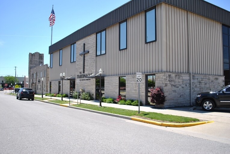 301 Indianapolis Ave, Seymour, IN for sale Primary Photo- Image 1 of 1