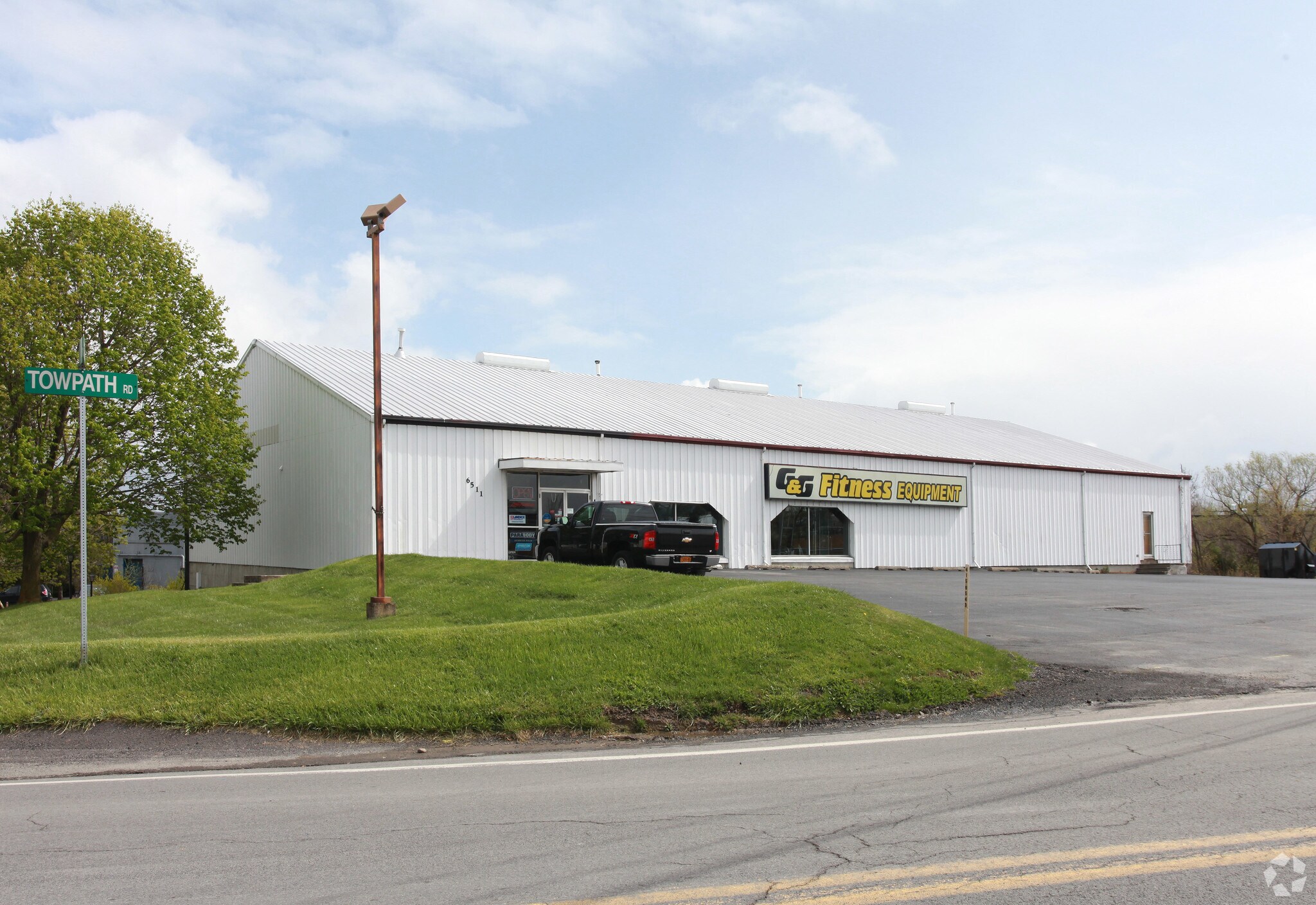 6511 Towpath Rd, East Syracuse, NY for sale Primary Photo- Image 1 of 1