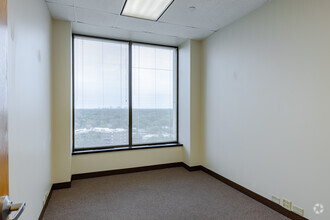 4709-4711 Golf Rd, Skokie, IL for lease Interior Photo- Image 1 of 5