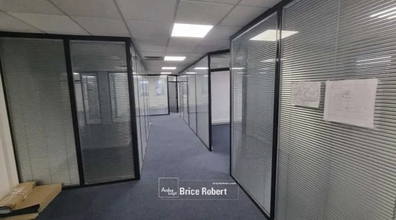 Office in Lyon for lease Interior Photo- Image 1 of 9