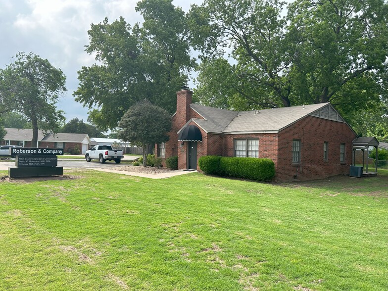 1123 W Main St, Jenks, OK for sale - Building Photo - Image 1 of 7