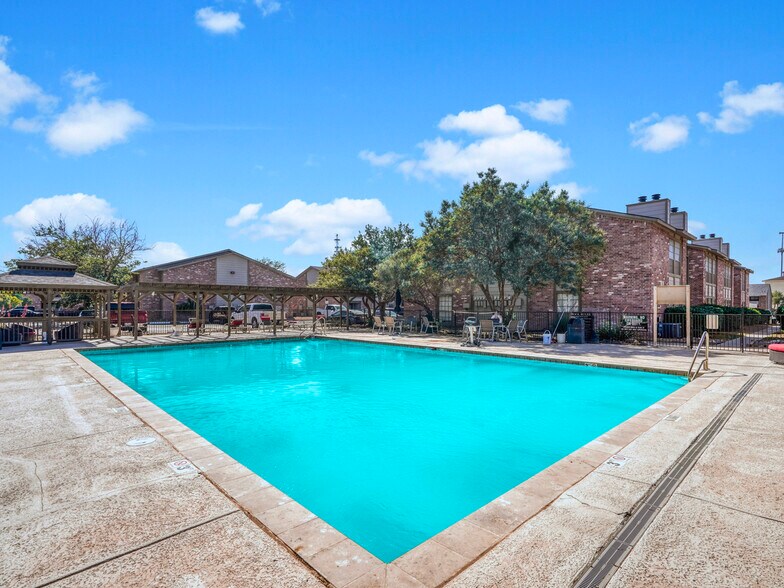 5050 Tanglewood Ln, Odessa, TX for sale - Building Photo - Image 1 of 1