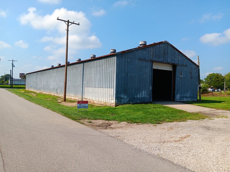 303 N Columbia St, Colfax, IN for sale - Building Photo - Image 1 of 1