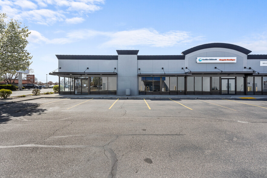 2810 W Kennewick Ave, Kennewick, WA for lease - Building Photo - Image 2 of 16