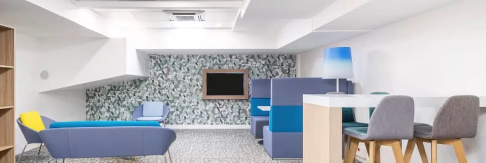 26-28 Rue De Londres, Paris for lease - Interior Photo - Image 2 of 3