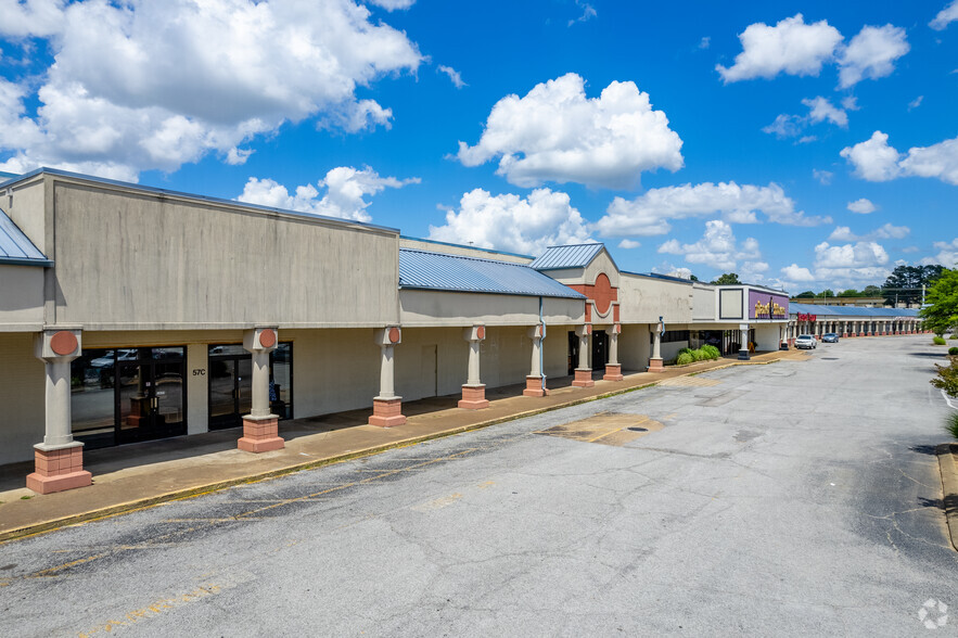 53-77 Carriage House Dr, Jackson, TN for sale - Building Photo - Image 1 of 1