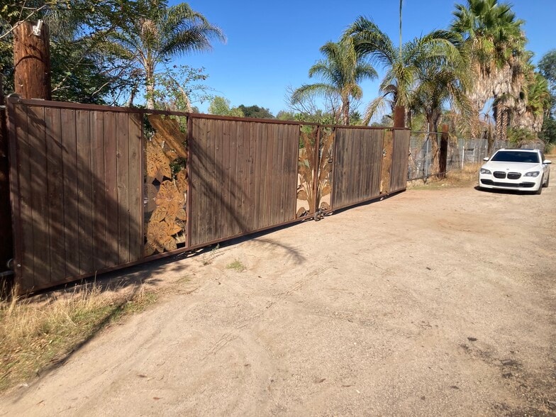 18737 Highland Valley Rd, Ramona, CA for lease - Building Photo - Image 2 of 7