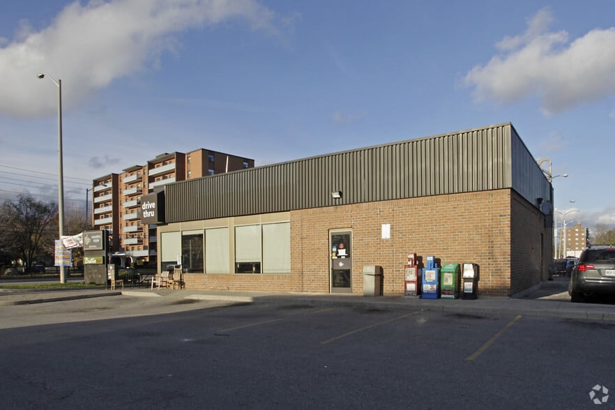 364 Lakeshore Rd W, Mississauga, ON for sale - Building Photo - Image 3 of 3