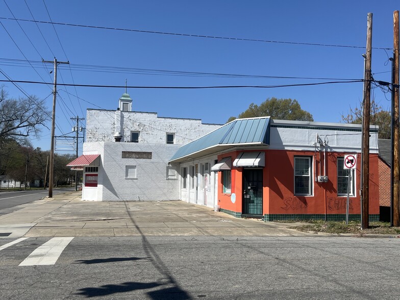 901-909 Falls Rd, Rocky Mount, NC for sale - Building Photo - Image 3 of 11