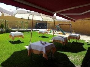 Retail in Escalona del Prado, Segovia for sale Building Photo- Image 1 of 6