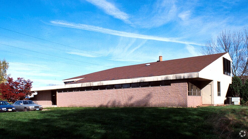 2425 Pennington Rd, Pennington, NJ 08534