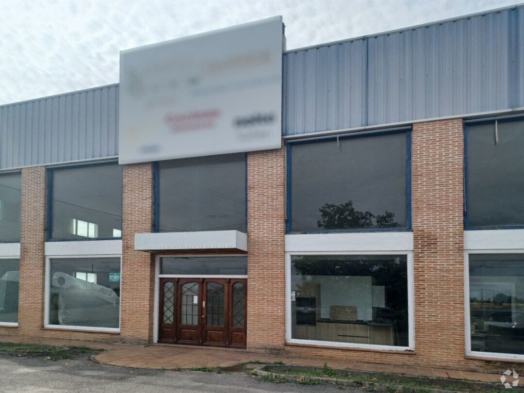 in Mazarambroz, Toledo for sale Primary Photo- Image 1 of 1